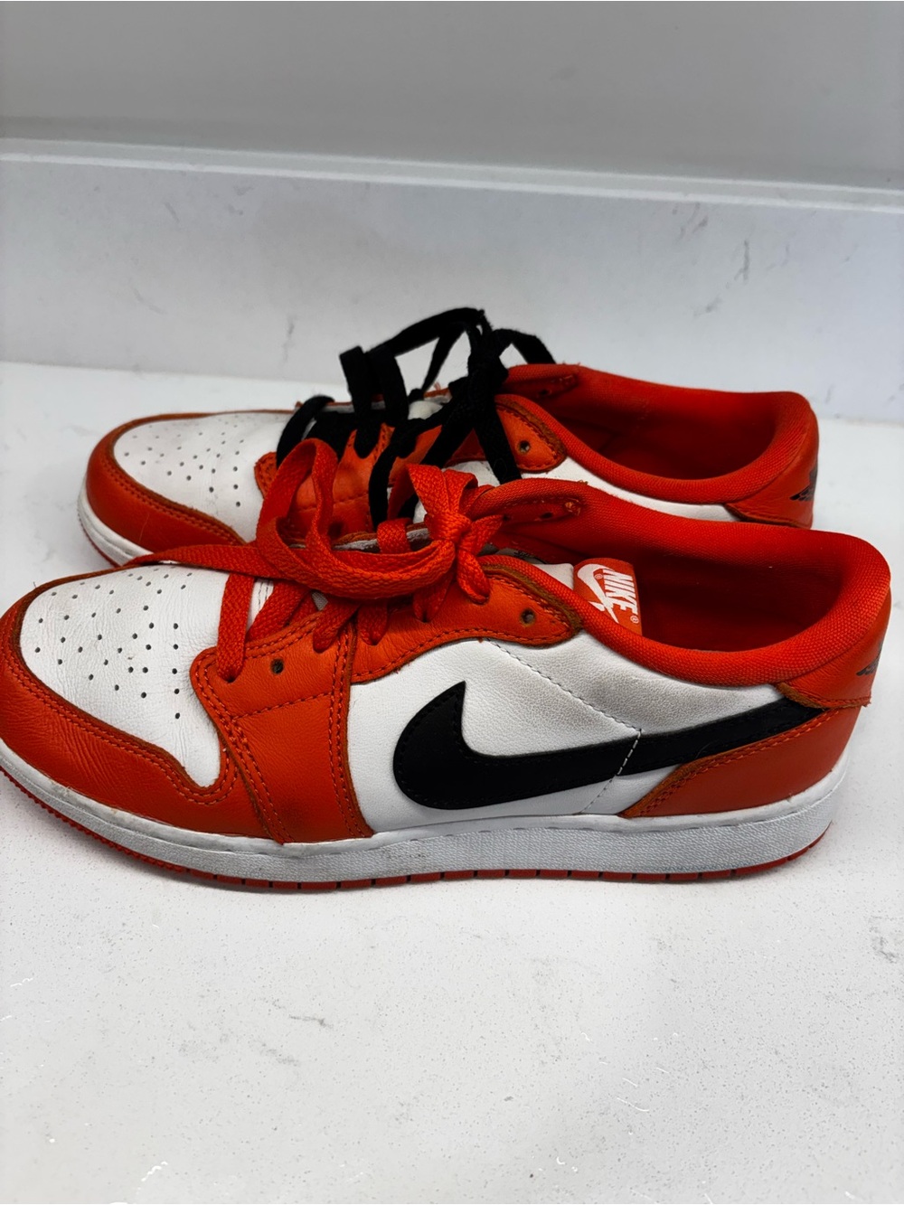 Nike Kids Low-Top Sneakers in Orange/White